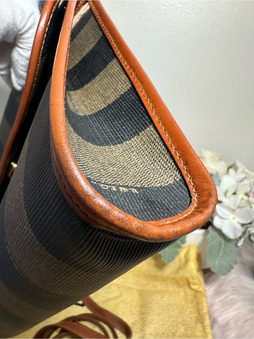Vintage FENDI crossbody bag - Picture 5 of 15